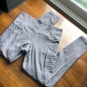 Athleta powervita ribbed leggings